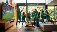 Create a photo of a group of mexican friends and…